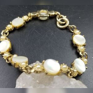Mystic moonstone traditional bracelet. Very nice Bracelet.  B306